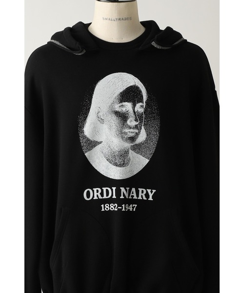 SHINYAKOZUKA（シンヤコヅカ）の「ordinary home 40's hoodie with printing(ISSUE#9)（パーカー・メンズ・ブラック/ヘザーグレー/チャコール・SMALL/MEDIUM）」の4枚目の写真