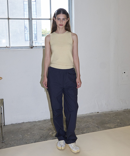 AENE(エイネ)の「コットンストラップパンツ(ブラウン)(その他パンツ・レディース・ブラウン・SMALL/MEDIUM)」の2枚目の写真