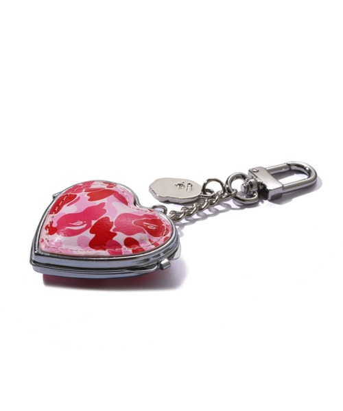 A BATHING APE(アベイシングエイプ)の「ABC CAMO HEART MIRROR MILO CHARM(キーホルダー・レディース・ピンク/グリーン・FREE)」の4枚目の写真
