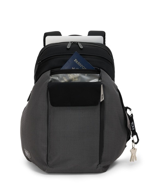 TUMI(トゥミ)の「TUMI AXIS ラージ・バックパック・25L(A4/PC15インチまで対応)(バックパック/リュック・メンズ・ブラック系その他・FREE)」の6枚目の写真