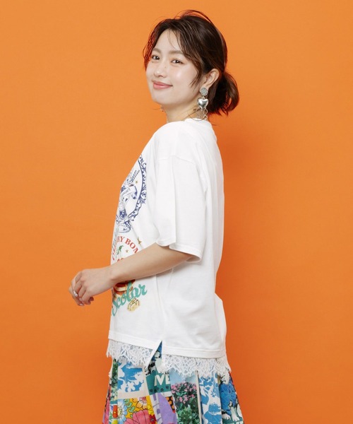 ScoLar（スカラー）の「ScoLar(スカラー) いろんなフード柄 裾レースTシャツ（Tシャツ/カットソー・レディース・ブラック/ネイビー/オフホワイト/オレンジ・MEDIUM）」の7枚目の写真
