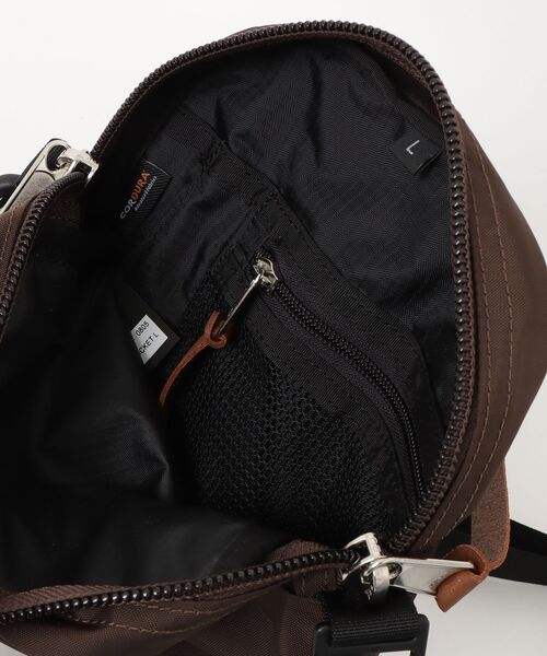 GREGORY（グレゴリー）の「クイックポケットL QUICK POCKET L ウォルナットブラウン（ショルダーバッグ・メンズ・ブラウン系・-）」の4枚目の写真