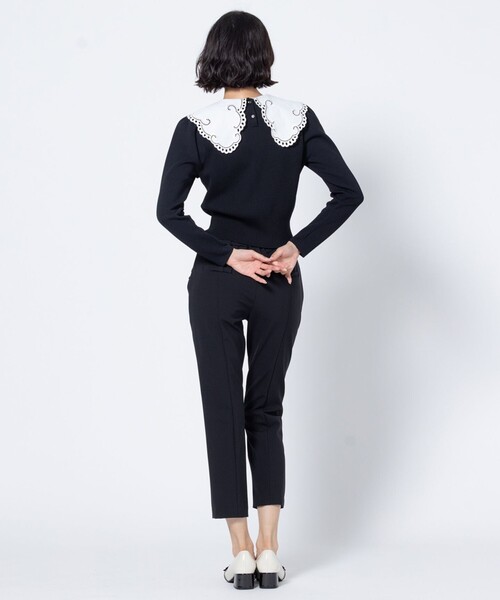 TOCCA(トッカ)の「BIG COLLAR DREAM ニット(ニット/セーター・レディース・ブラック系/アイボリー系・SMALL/MEDIUM)」の9枚目の写真