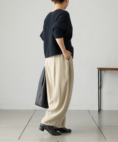 BEARDSLEY(ビアズリー)の「フェイクスエードバレルパンツ(その他パンツ・レディース・グレー/キャメル・0/1/2)」の14枚目の写真
