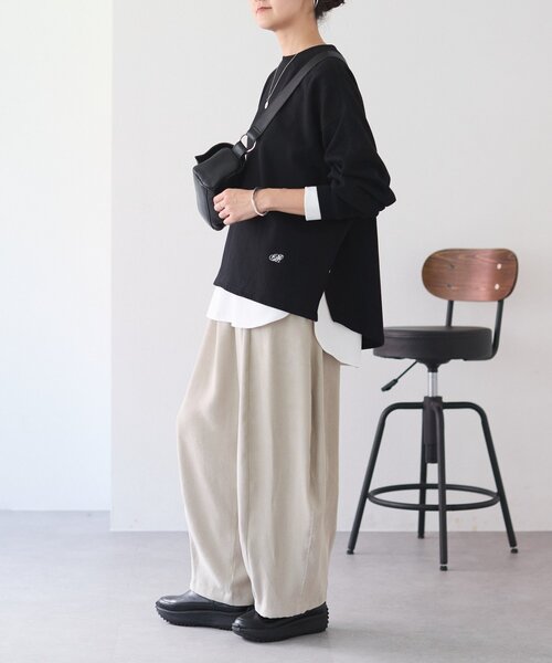 BEARDSLEY(ビアズリー)の「《8/19(水)12:00予約開始》フェイクスエードバレルパンツ(その他パンツ・レディース・グレー/キャメル・0/1/2)」の16枚目の写真