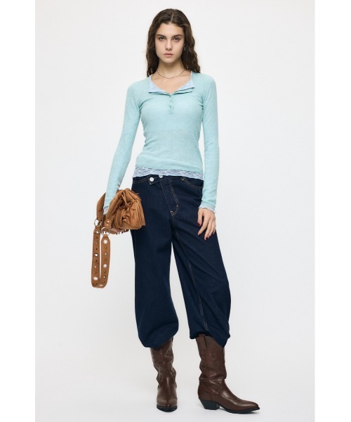 MOUSSY（マウジー）の「ES HENRY NECK LACE トップス（Tシャツ/カットソー・レディース・ライトブルー/ブラウン/ブラック/ホワイト・1/2）」の6枚目の写真