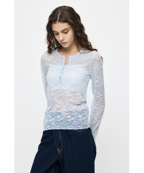 MOUSSY（マウジー）の「ES HENRY NECK LACE トップス（Tシャツ/カットソー・レディース・ライトブルー/ブラウン/ブラック/ホワイト・1/2）」の8枚目の写真