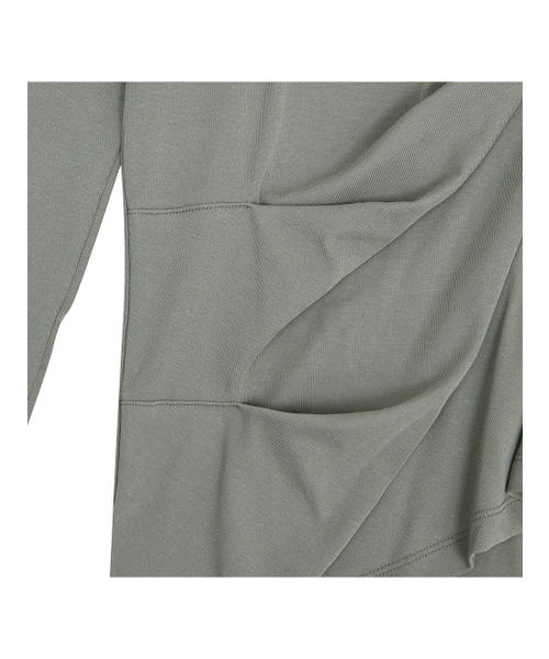 TUOMIO（トゥオミオ）の「DRAPED HOODED LONG SLEEVE [GREY]（Tシャツ/カットソー・レディース・その他・1/2）」の4枚目の写真
