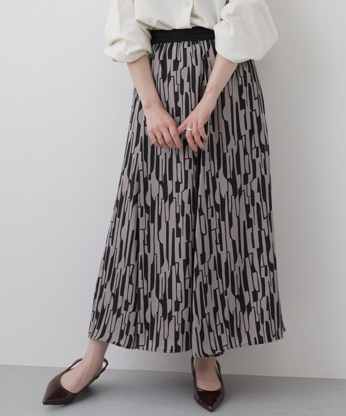 EGLANTINE(エグランティーヌ)の「EGLANTINE セットアップ対応 幾何柄プリントスカート(スカート・レディース・ダークブラウン/ブラック・38)」の10枚目の写真