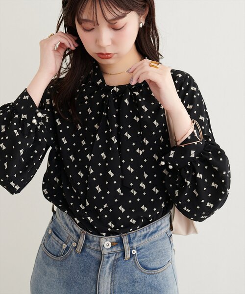 natural couture(ナチュラルクチュール)の「2WAYスリーブリボンタイブラウス(シャツ/ブラウス・レディース・その他1/サックスブルー/オフホワイト/ネイビー/ライトベージュ/ボルドー/その他2・FREE)」の7枚目の写真