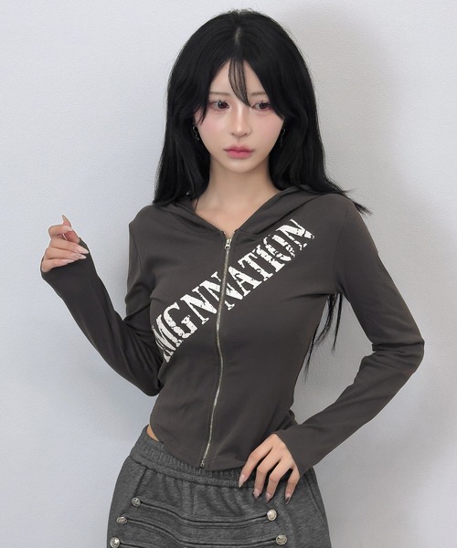 FOLLOWIN(フォロウィン)の「3COLOR/ヴィンテージロゴプリント フードジップブルゾン(ブルゾン・レディース・チャコールグレー/ホワイト/ブラック・FREE)」の12枚目の写真