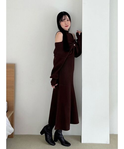 MERCURYDUO(マーキュリーデュオ)の「リボンデザインカーデセットニットワンピース(ワンピース・レディース・ライトブルー/ブラウン/アイボリー・FREE)」の2枚目の写真