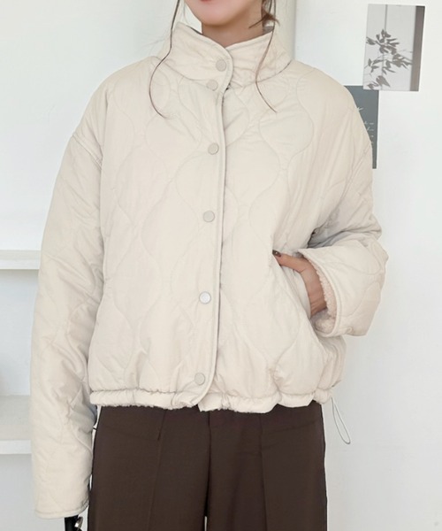 Eclat one(エクラワン)の「【リバーシブル】ボア×キルティングスタンドカラーブルゾン(ブルゾン・レディース・ブラック/ブラウン/アイボリー・FREE)」の4枚目の写真