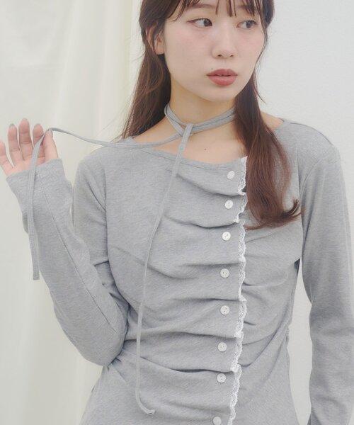 DISCOAT(ディスコート)の「【umm.】レースレイヤードドレープチョーカープルオーバー(Tシャツ/カットソー・レディース・グレー/ブラウン/ネイビー/ミント/アイボリー/ブルー・FREE)」の1枚目の写真
