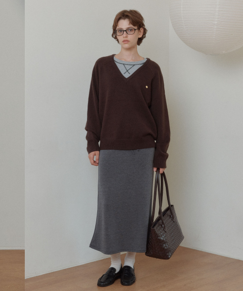 ANOETIC(アノエティック)の「ANC V-NECK KNIT_BROWN(ニット/セーター・レディース・ブラウン・FREE)」の3枚目の写真