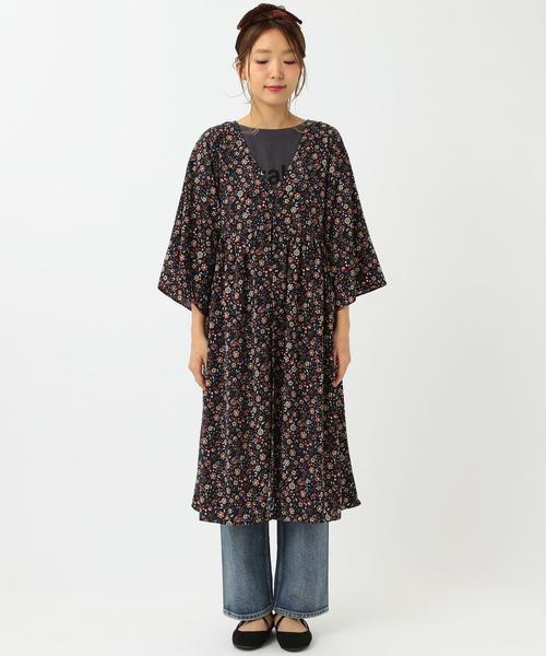 Another Edition(アナザーエディション)の「【WEB店舗限定】フラワープリントガウン/aeBFC FLOWER PRT GOWN●(カーディガン/ボレロ・レディース・オフホワイト/ネイビー・フリー)」の11枚目の写真