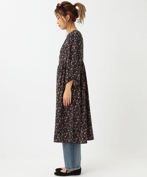 Another Edition(アナザーエディション)の「【WEB店舗限定】フラワープリントガウン/aeBFC FLOWER PRT GOWN●(カーディガン/ボレロ・レディース・オフホワイト/ネイビー・フリー)」の12枚目の写真