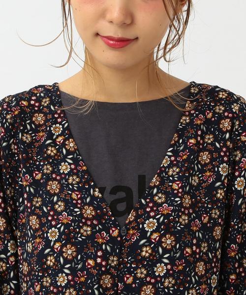 Another Edition(アナザーエディション)の「【WEB店舗限定】フラワープリントガウン/aeBFC FLOWER PRT GOWN●(カーディガン/ボレロ・レディース・オフホワイト/ネイビー・フリー)」の14枚目の写真