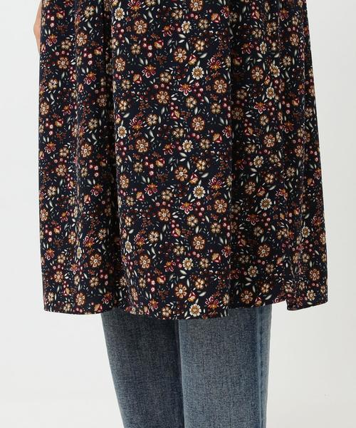 Another Edition(アナザーエディション)の「【WEB店舗限定】フラワープリントガウン/aeBFC FLOWER PRT GOWN●(カーディガン/ボレロ・レディース・オフホワイト/ネイビー・フリー)」の7枚目の写真