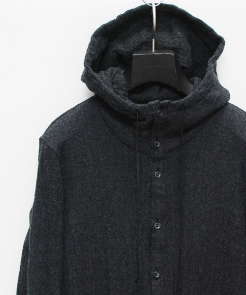 OURET（オーレット）の「WOOL GAUZE WASHER HOOD LONG SHIRT（シャツ/ブラウス・メンズ・ブラック/ベージュ系その他/ブラウン/グレー・1/2）」の13枚目の写真