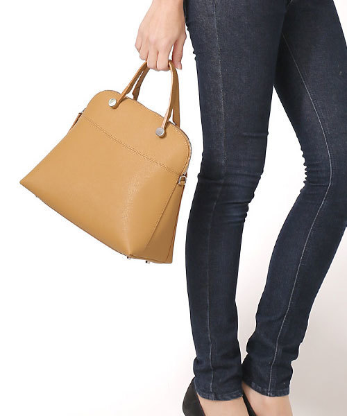 HALEINE（アレンヌ）の「サフィアーノレザーフォーマル ハンドバッグ（ハンドバッグ・レディース・ベージュ/ダークベージュ/ネイビー/ブラック/レッド/アイボリー/ピンク・FREE）」の3枚目の写真