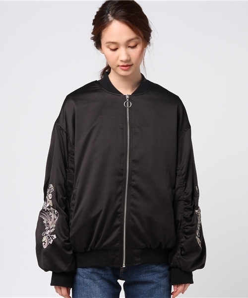 VENCEEXCHANGE（ヴァンスエクスチェンジ）の「袖刺繍ゆるブルゾン                 （ブルゾン・レディース・ブラック/オリーブ/スカイブルー・MEDIUM）」の4枚目の写真