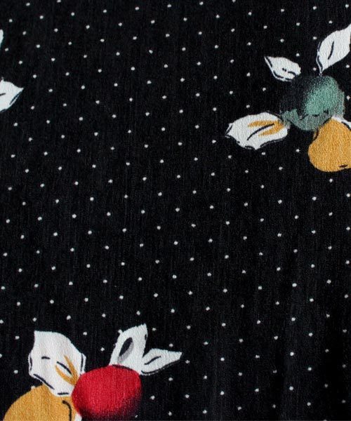 antiqua(アンティカ)の「花柄ドットシャツ(シャツ/ブラウス・レディース・アイボリー/ブラック・M)」の4枚目の写真