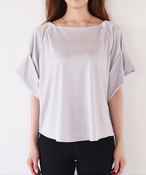 Luz Llena（ラズレナ）の「[接触冷感]ドルマンワイドスリーブ・カットソーブラウス/ビッグシルエットTシャツ（シャツ/ブラウス・レディース・オフホワイト/グレー/イエロー・MEDIUM）」の5枚目の写真