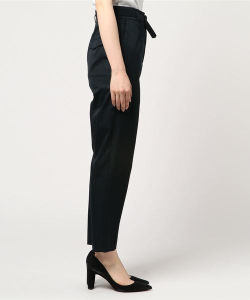 human woman（ヒューマンウーマン）の「超長綿ツイルテーパードパンツ（その他パンツ・レディース・ベージュ/ネイビー・LARGE/MEDIUM/SMALL）」の3枚目の写真