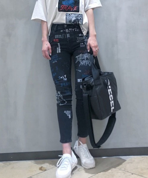 DIESEL(ディーゼル)の「WOMEN'S グラフィックブラックデニム(デニム ...