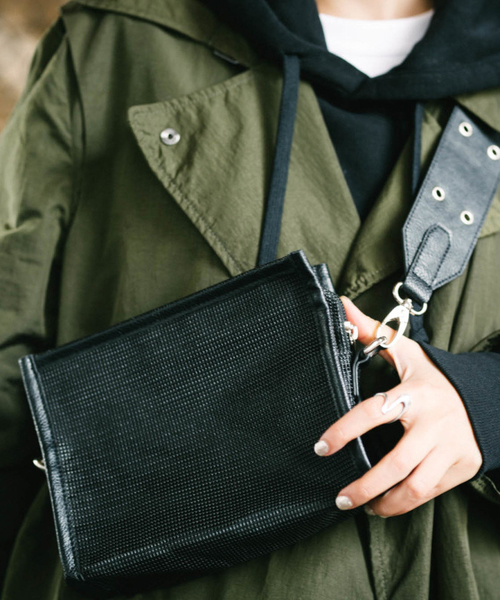 STUDIOUS SELECT（ステュディオスセレクト）の「【Edie Tokyo】  ED_meshshoulder_Huey14936500（トートバッグ・レディース・ホワイト/ブラック/ネイビー・FREE）」の4枚目の写真