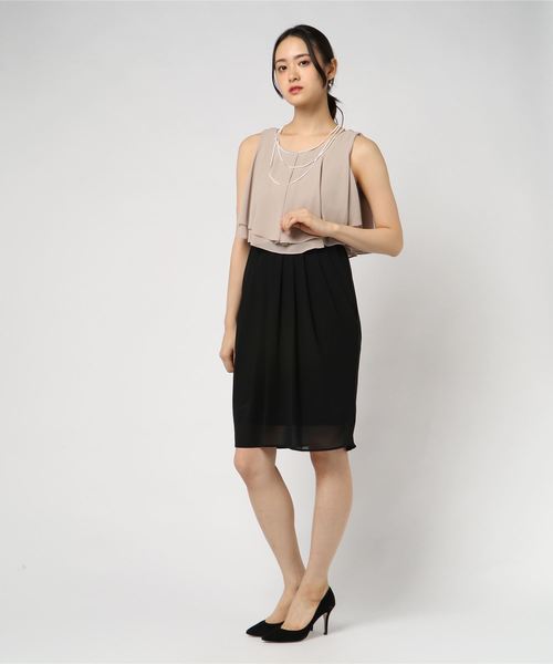 YECCA VECCA（イェッカヴェッカ）の「ネックレス付きドレス（ワンピース・レディース・ベージュ/ネイビー/ピンク/グリーン/パープル・M）」の2枚目の写真