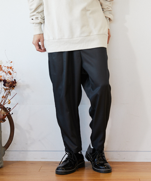kutir(クティール)の「2タックワイドテーパード(その他パンツ・メンズ・ブラック/チャコールグレー/ライトベージュ・MEDIUM/LARGE/SMALL)」の12枚目の写真