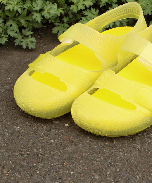 SHIPS(シップス)の「igor:BONDI SANDAL(16.5cm)(サンダル・キッズ・ネイビー/ピンク/イエロー/ライトグリーン・16)」の19枚目の写真