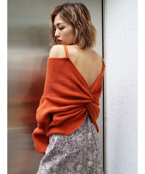 EMODA（エモダ）の「2WAYストラップレディニット（ニット/セーター・レディース・ブラック/ベージュ/ブラウン/オレンジ/ブルー・FREE）」の5枚目の写真