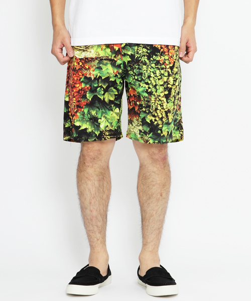 XLARGE（エクストララージ）の「IVY CAMO SHORT（チノパンツ・メンズ・パープル/オリーブ・32inch/34inch/30inch/36inch）」の2枚目の写真