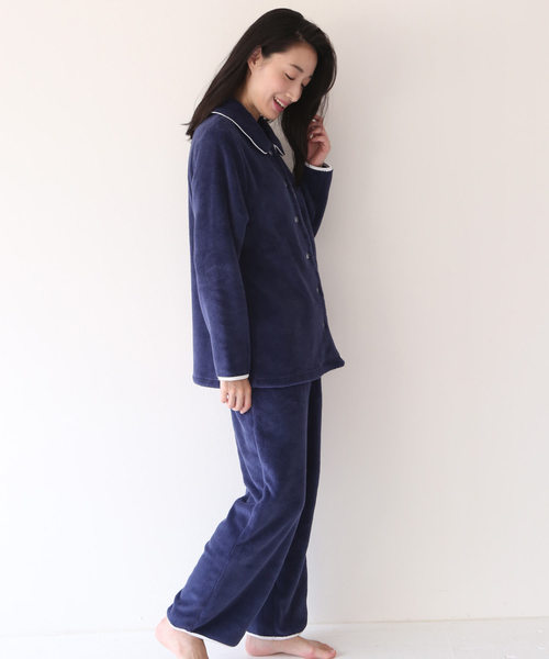 blooming FLORA（ブルーミングフローラ）の「ぽかぽか パウダーフリース  開襟トップス＋ロングパンツ　セットアップ（ルームウェア/パジャマ・レディース・ネイビー/ピンク/ラベンダー/モカ・MEDIUM/LARGE）」の5枚目の写真