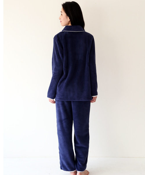 blooming FLORA（ブルーミングフローラ）の「ぽかぽか パウダーフリース  開襟トップス＋ロングパンツ　セットアップ（ルームウェア/パジャマ・レディース・ネイビー/ピンク/ラベンダー/モカ・MEDIUM/LARGE）」の6枚目の写真
