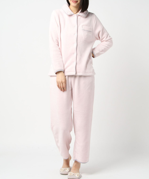 blooming FLORA（ブルーミングフローラ）の「ぽかぽか パウダーフリース  開襟トップス＋ロングパンツ　セットアップ（ルームウェア/パジャマ・レディース・ネイビー/ピンク/ラベンダー/モカ・MEDIUM/LARGE）」の8枚目の写真