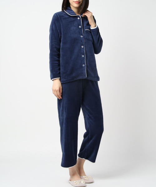 blooming FLORA（ブルーミングフローラ）の「ぽかぽか パウダーフリース  開襟トップス＋ロングパンツ　セットアップ（ルームウェア/パジャマ・レディース・ネイビー/ピンク/ラベンダー/モカ・MEDIUM/LARGE）」の10枚目の写真