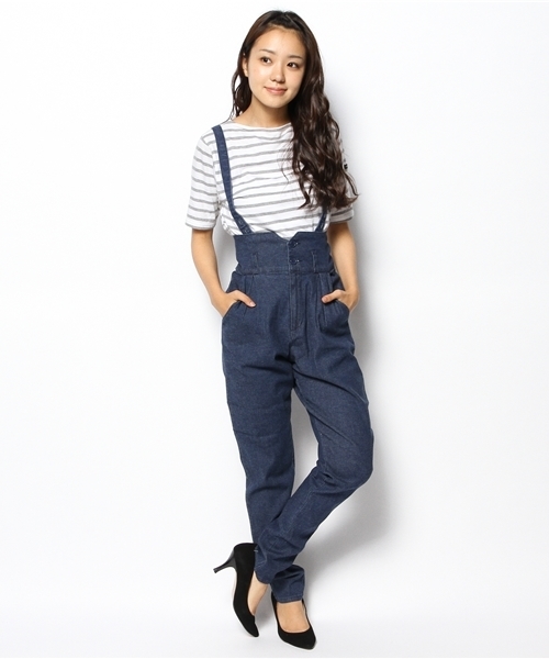 WEGO（ウィゴー）の「WEGO/サスペンダー付ハイウエストタックパンツ（デニムパンツ・レディース・インディゴブルー/ダークインディゴブルー・FREE）」の11枚目の写真