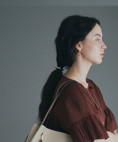 SMELLY（スメリー）の「ネジリフープピアス（ピアス（両耳用）・レディース・ゴールド・-）」の13枚目の写真