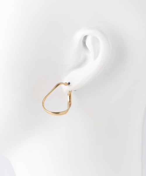 SMELLY（スメリー）の「ネジリフープピアス（ピアス（両耳用）・レディース・ゴールド・-）」の17枚目の写真