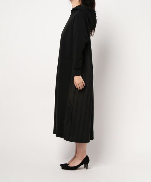 GeeRA（ジーラ）の「バックプリーツロングワンピース（パーカー  