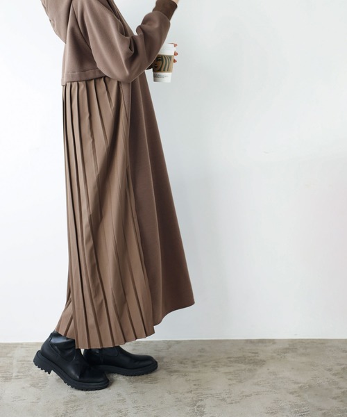 GeeRA（ジーラ）の「バックプリーツロングワンピース（パーカー）（ワンピース・レディース・ブラウン/バイオレット/ブラック/モカ・MEDIUM/XX-LARGE/SMALL/X-LARGE/LARGE）」の19枚目の写真