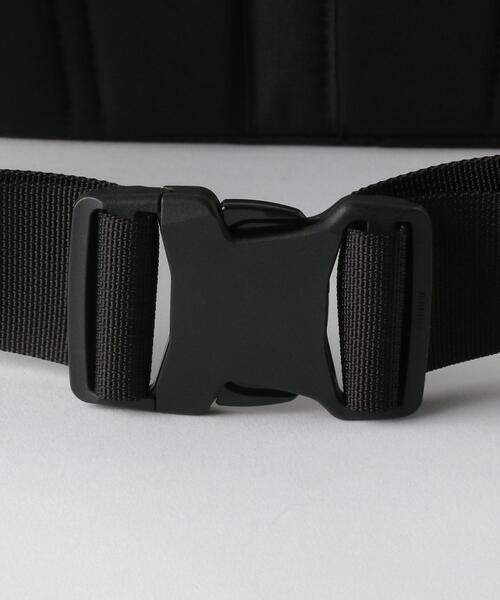 THE NORTH FACE（ザノースフェイス）の「[ ザ ノースフェイス ] THE NORTH FACE スピナ ウエストバッグ / サブポーチ（ボディバッグ/ウエストポーチ・メンズ・ブラック/ベージュ/グレー・FREE）」の5枚目の写真