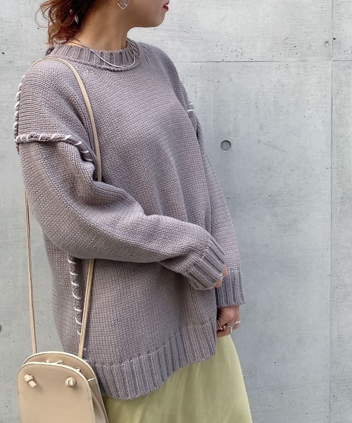 archives(アルシーヴ)の「ステッチ入りBIGプルオーバー(ニット/セーター・レディース・オレンジ/ブルー/ブラック/オフホワイト/グレー/マスタード・MEDIUM)」の4枚目の写真