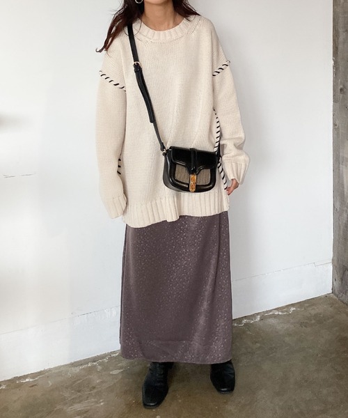 archives(アルシーヴ)の「ステッチ入りBIGプルオーバー(ニット/セーター・レディース・オレンジ/ブルー/ブラック/オフホワイト/グレー/マスタード・MEDIUM)」の10枚目の写真