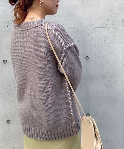 archives(アルシーヴ)の「ステッチ入りBIGプルオーバー(ニット/セーター・レディース・オレンジ/ブルー/ブラック/オフホワイト/グレー/マスタード・MEDIUM)」の22枚目の写真