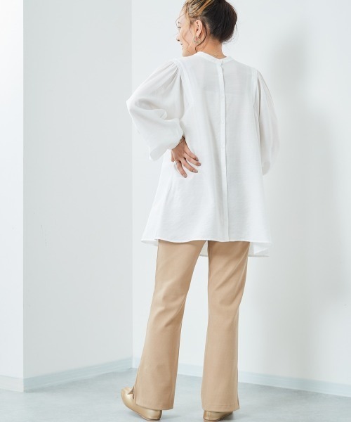 cepo（セポ）の「パフスリーブボリュームドレスシャツ　※２ＷＡＹ（シャツ/ブラウス・レディース・オフホワイト/サックスブルー/ベージュ・M）」の6枚目の写真